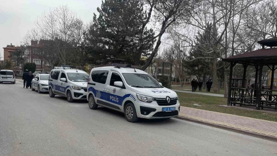 Konya'da parktaki tart��ma kanl� bitti: 1 yaral�