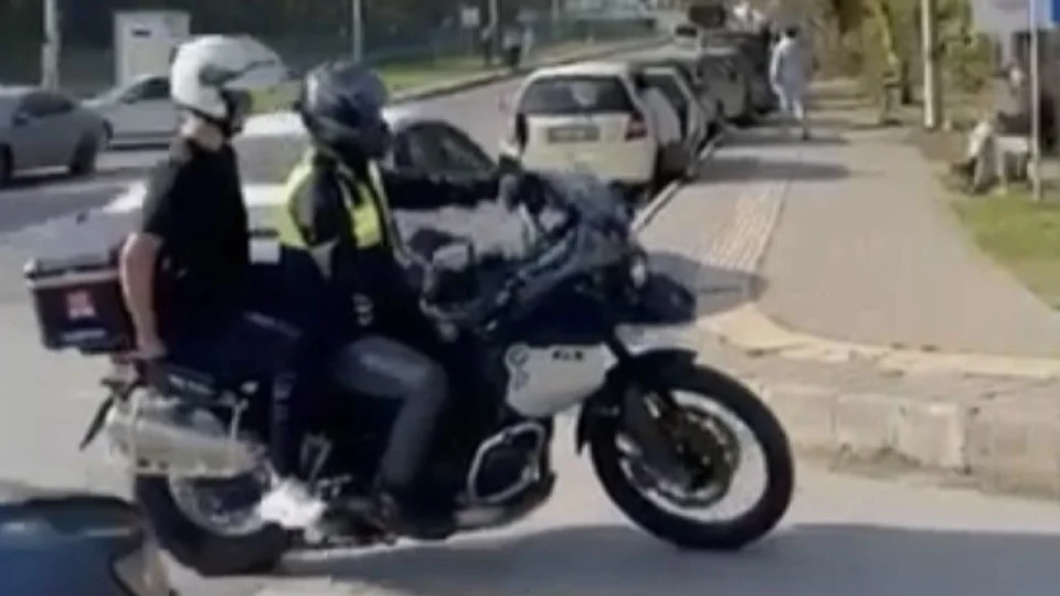 KPSS adaylar�n�n yard�m�na polis yeti�ti