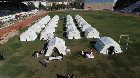 Kuşadası'nda artçı depremler korkutmaya devam ediyor