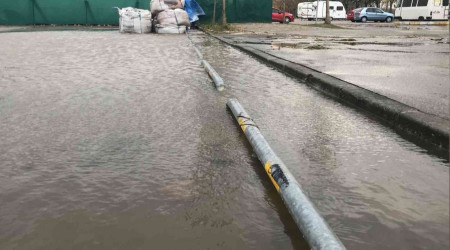 Lodos esti, otopark denizle birleşti