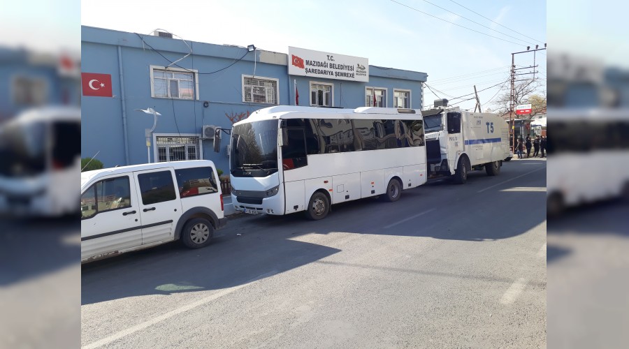 Mardin'de 3 HDP'li belediyeye g�revlendirme