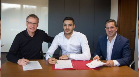 Ozan Bayern'e karşı sahada