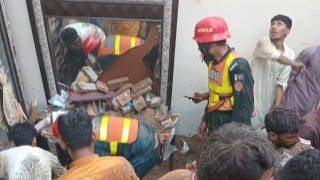Pakistan'da dershane facias�: 14 �l�