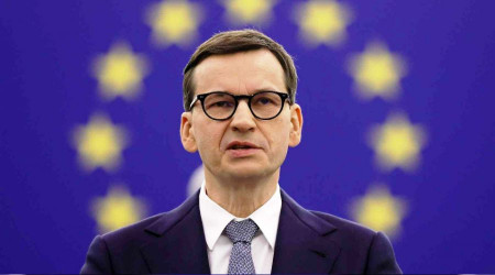 Polonya Başbakanı Morawiecki, AB'ye ayar verdi