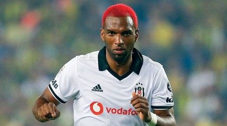 Ryan Babel  Fulham ile anlat