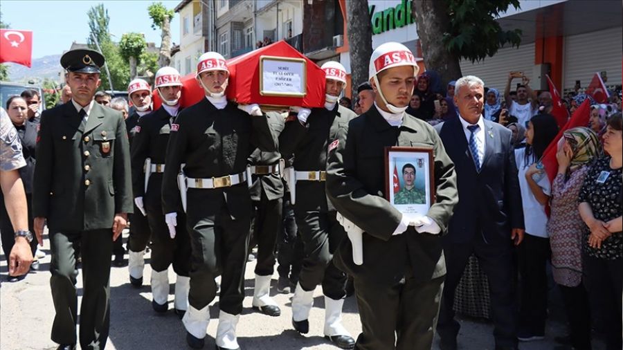 Şehitlere veda