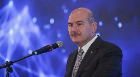 Sığınmacı istilasına tepki gösterenlere 'Irkçı' eleştirisi