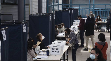 Şili'de halk sandık başına gitti