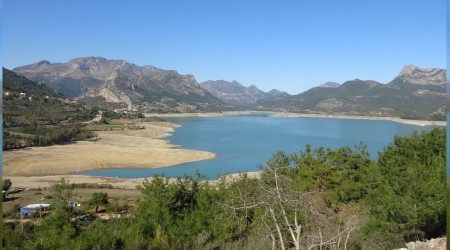 Son yağışlar Kozan Barajı'nda su seviyesini yükseltti