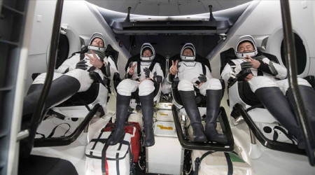 SpaceX, NASA 'Crew-3' uuuyla uzaya 4 astronot gnderecek