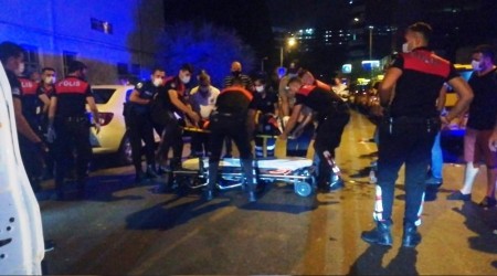 Ters yönden gelen otomobil polise çarptı