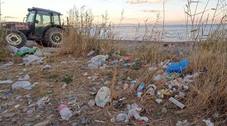 Turistler gitti çöpleri kaldı