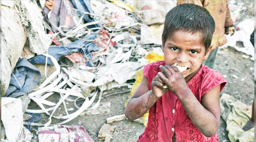 Yemen'de 400 bin çocuk ölmek üzere