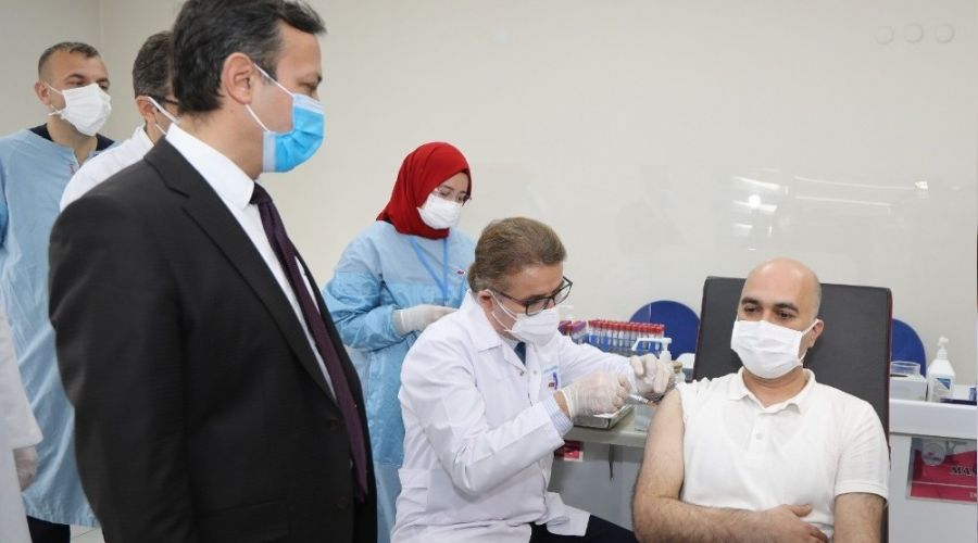 Yerli a��da g�n�ll�lere 2. doz uygulamas� ba�lad�