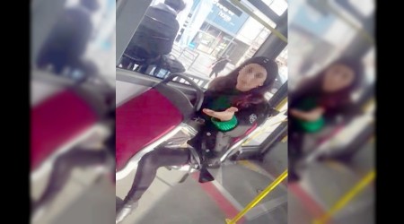 Yolcu ile şoför arasında araçtan inme tartışması