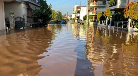 Yunanistan'daki selde suya karışan kimyasallar kamu sağlığını tehdit ediyor
