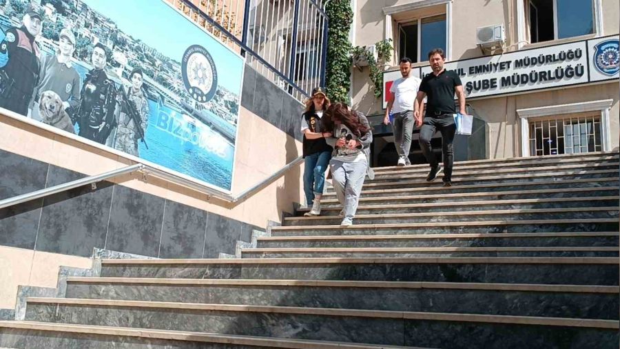 Zeytinburnu'nda kuyumcuda h�rs�zl�k 