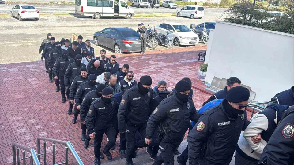 19 m�ltecinin �ld��� bot facias�na 12 tutuklama