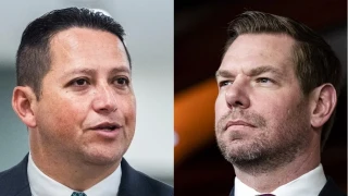 ABD'de iki Kongre üyesi, cinsel taciz iddialarının ardından istifa etti