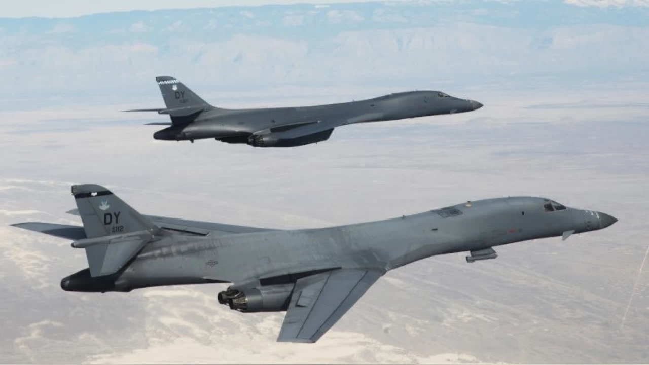 ABD'nin B-1B bombardıman uçağı, Güney Kore'de ortak tatbikata katıldı
