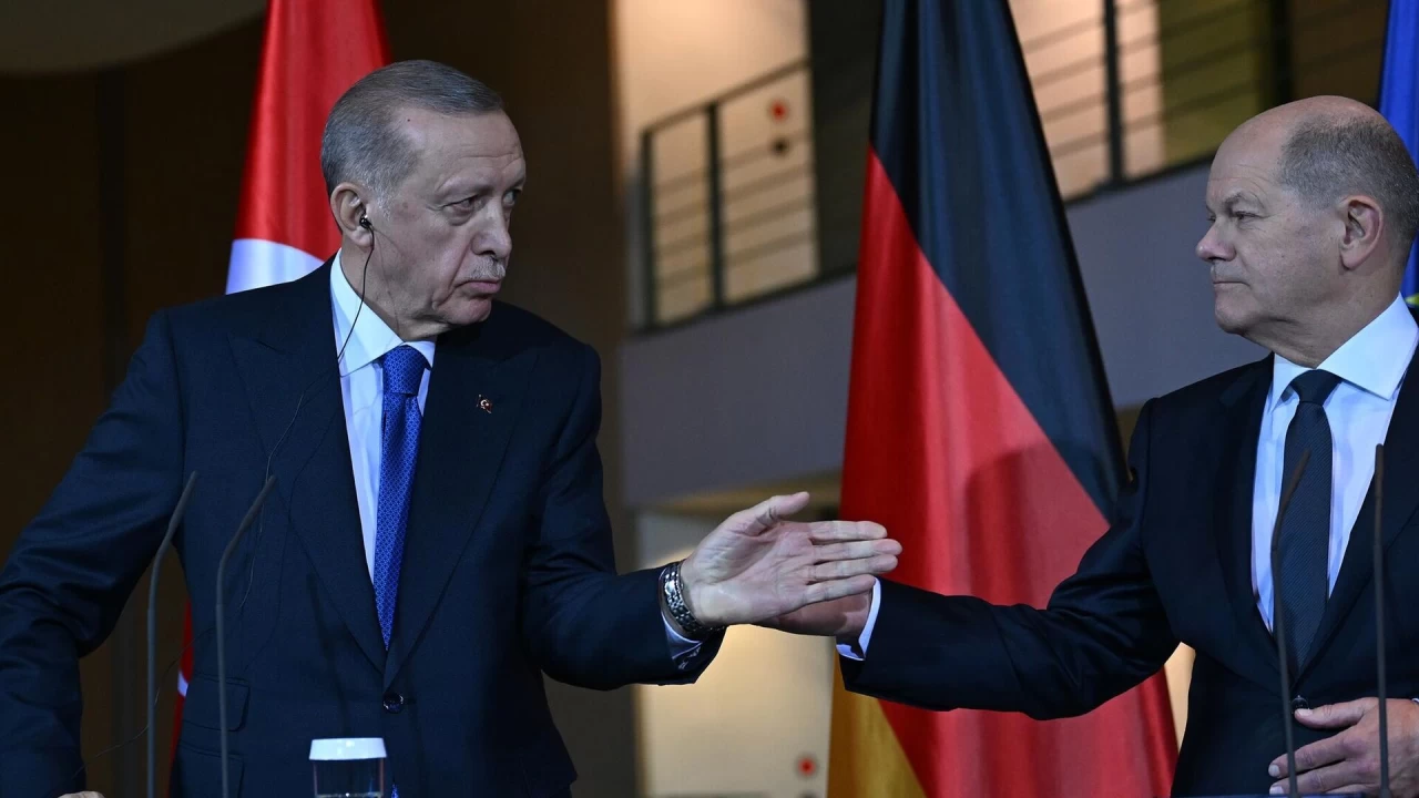 Almanya Başbakanı Scholz, AB Liderler Zirvesi'nde alınan kararları "tarihi" olarak nitelendirdi