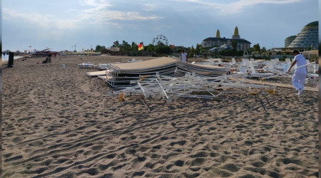 Antalya'da hortum sahili vurdu: 6 yaral