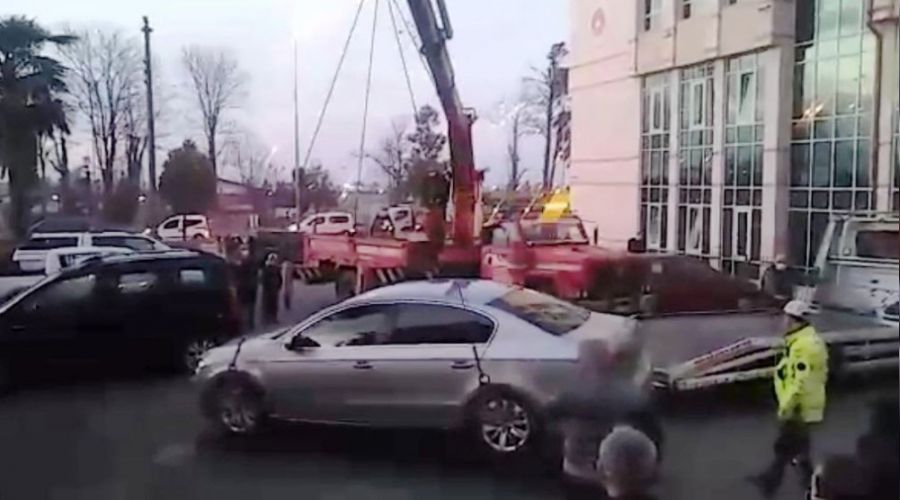 Arhavi Belediyesi makam arac�na haciz