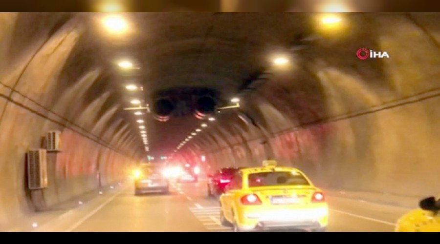 Asker konvoyu tüneli trafiğe kapattı