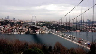 Bayramda otoyol ve k�pr�lerden 12,3 milyon ara� ge�ti