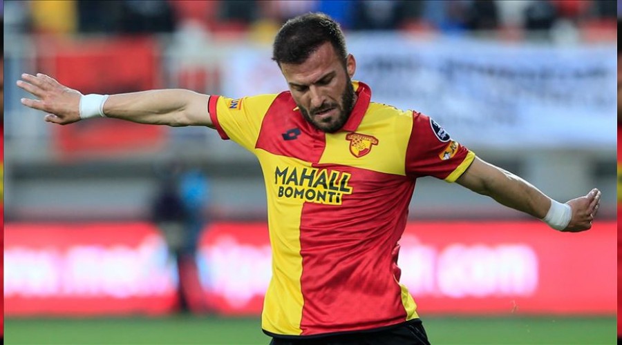 Berkan sözleşme yeniledi