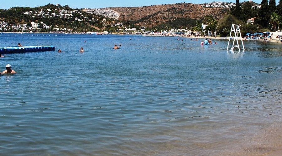 Bodrum'da 1,5 milyonluk n�fus 900 bine d��t�