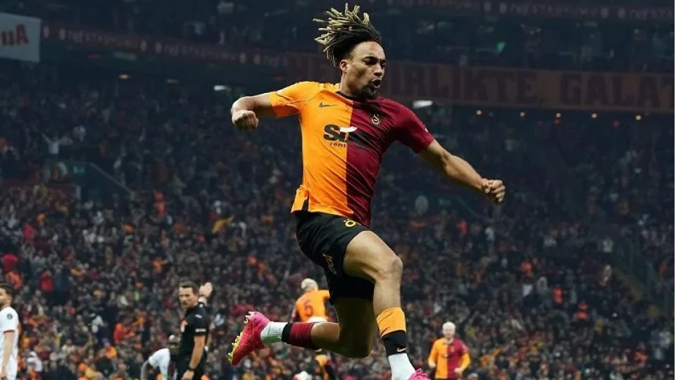 Boey artık bek değil golcü