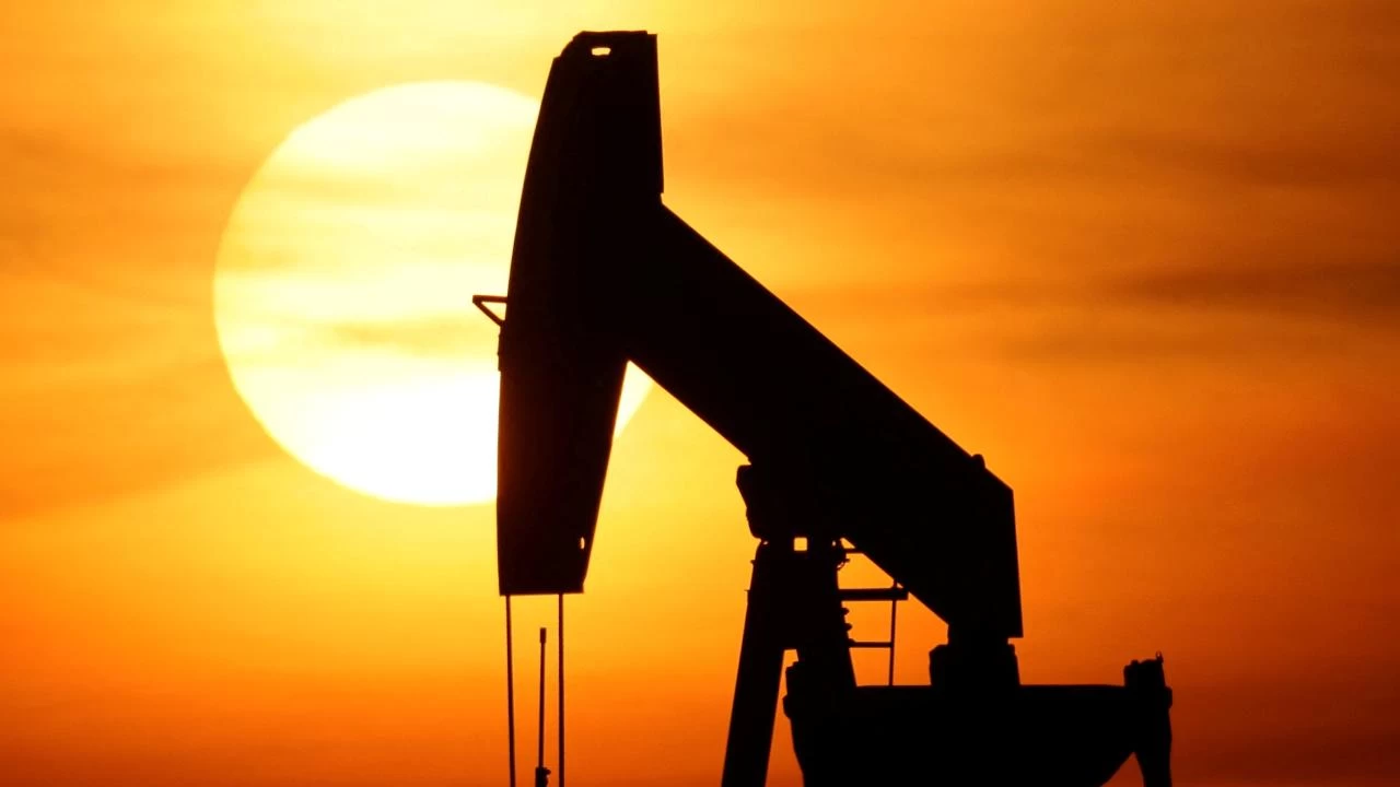 Brent petrolün varil fiyatı 78.18 dolar