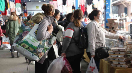 Bulgarlar, Edirne'deki 'sosyete pazarı'na akın etti
