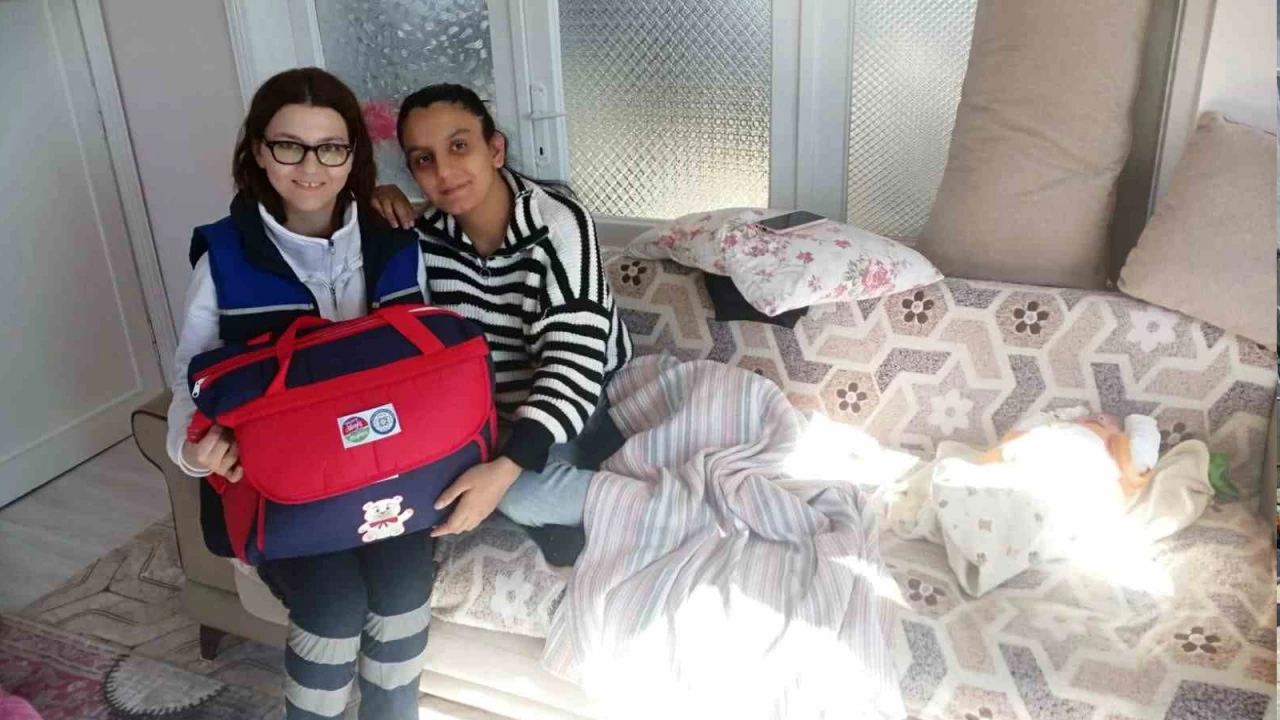 B�y�k�ehir 'Ho� Geldin Bebek' ile annelerin yan�nda