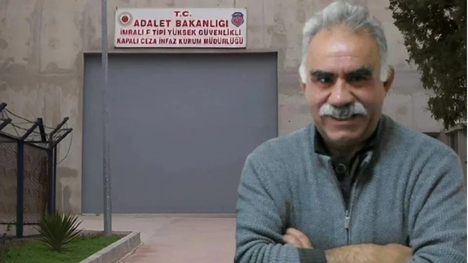 DEM Parti'nin Ter�rs�z T�rkiye s�recine dair yapt��� toplant�da, "�calan'a yeni yerle�ke" iddialar� da soruldu.