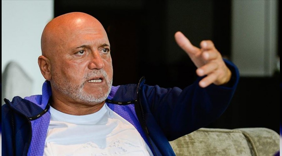 Deniz, Galatasaray'a yakn