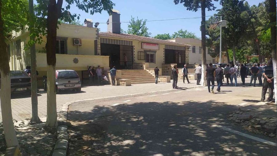 Dünya malı için akrabalar birbirine girdi: 2 ölü, 2 ağır yaralı