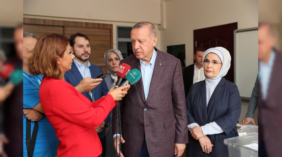 Erdo�an: Se�meni �stanbul'a getirmek i�in gayret ettik