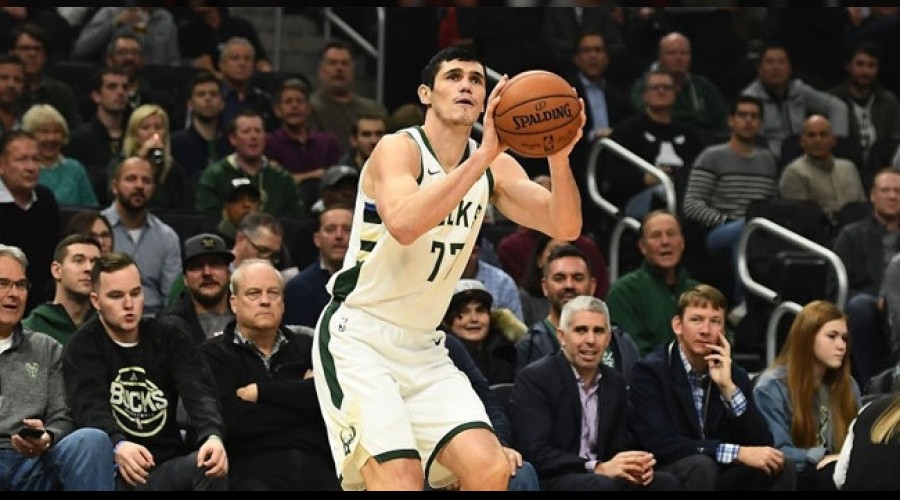 Ersan'l� Bucks'tan 4. galibiyet