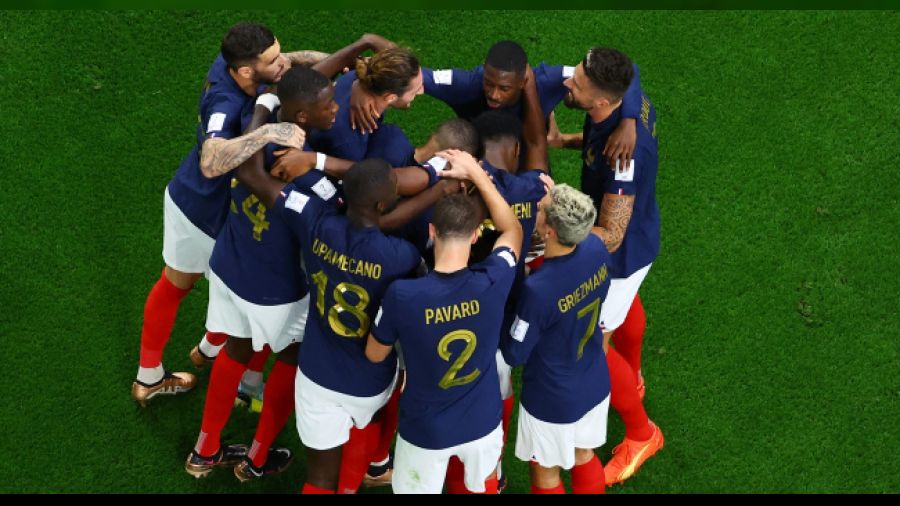 Fransa y�ld�zlar� ile co�tu 