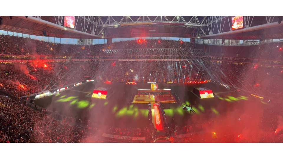 Galatasaray sessiz ve derinden i�ini g�t�r�yor