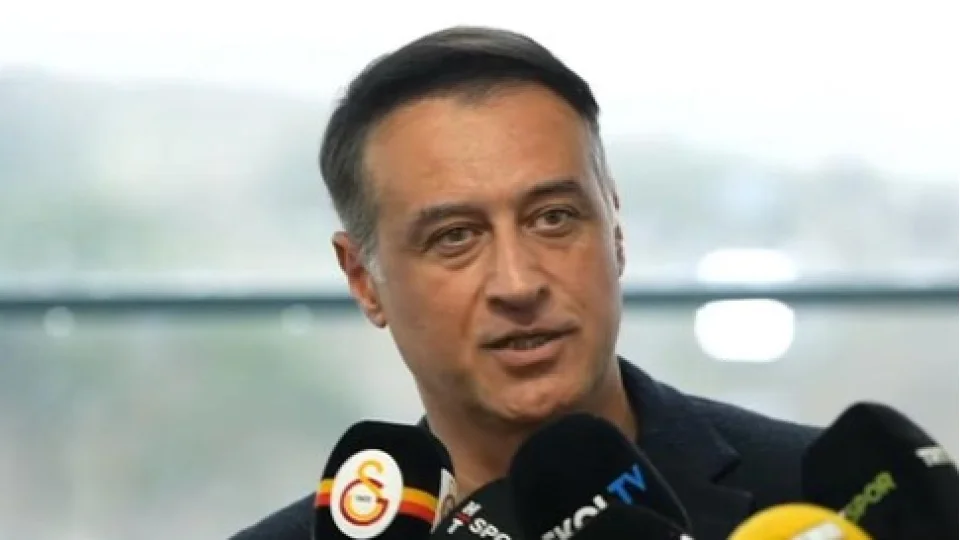 Galatasaray'�n doktoru her �eye ra�men g�revinin ba��nda