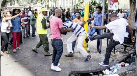 Gney Afrika'daki Nijeryallar lkelerine dnyor