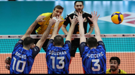 Halkbank Fransa'da kupa peinde