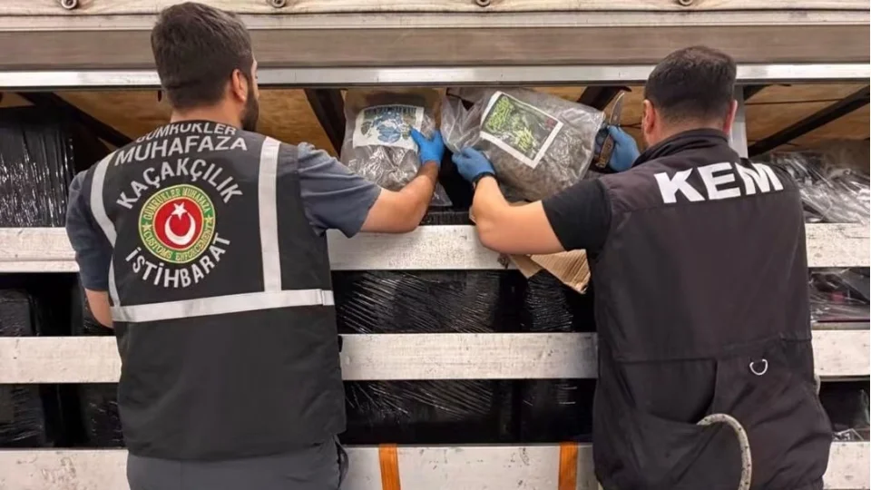 Hamzabeyli'de 287 kilo 910 gram esrar ele ge�irildi