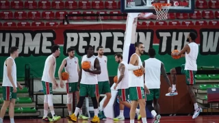 Hedef grubu ikinci sırada bitirmek
