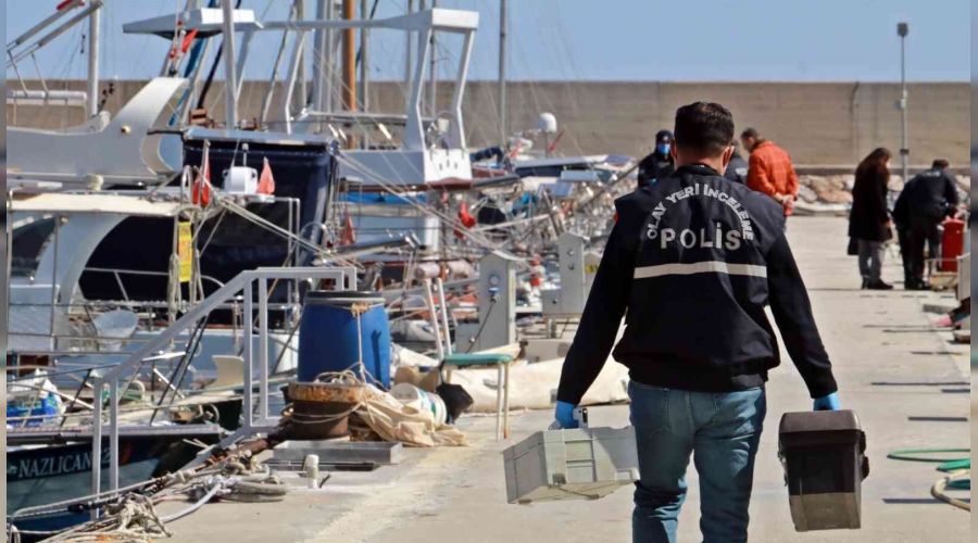 Hollanda vatandaşı lüks teknesinde ölü bulundu
