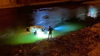 Hopa'da kontrolden kan ara dereye utu: 1 l, 2 yaral