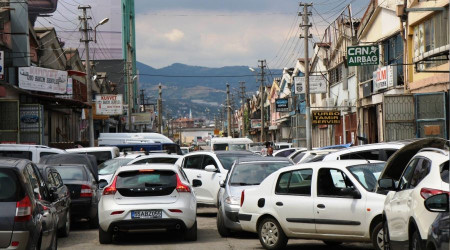 İkinci el otoya ilgi esnafı sevindirdi